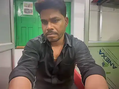 Chat +18 de Raaz_5690 ao vivo