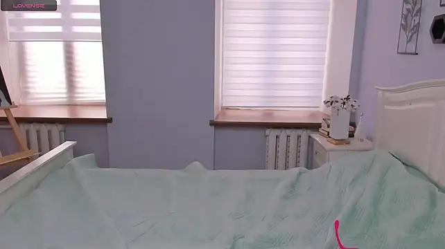 LavenderMitten Live XXX Chat