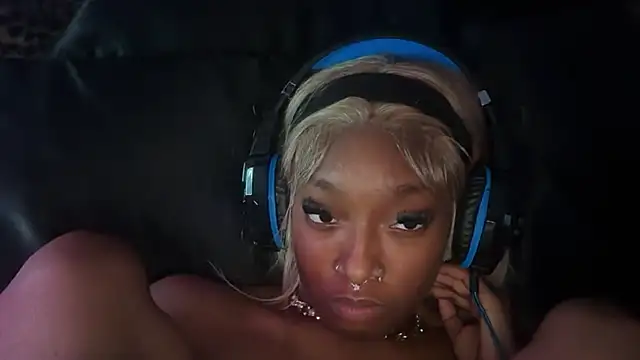 Altslxt XXX чат на живо