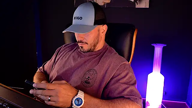 XXX chat uživo modela AngeloEric
