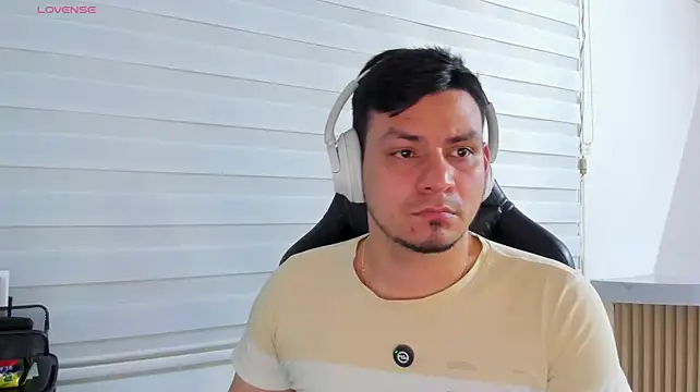 XXX chat uživo modela Rick_Adams