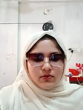 Nusrat-N Adlı Modelin Canlı XXX Sohbeti