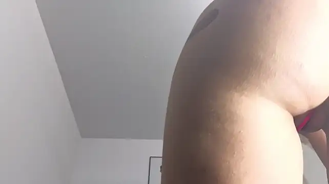 Chat +18 de Naughtylov3 ao vivo