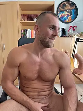 Johnytrain live XXX chat