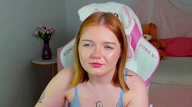ElinaVale's Live XXX Chat