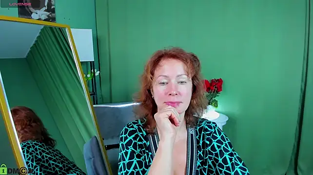 LeticiaRomano Adlı Modelin Canlı XXX Sohbeti