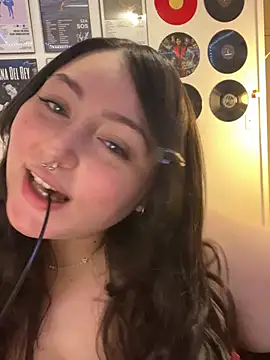 Evemeqt XXX чат на живо