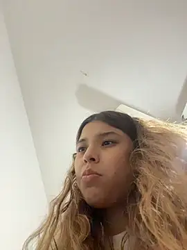baddieasiantv Adlı Modelin Canlı XXX Sohbeti