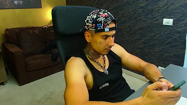 Chat +18 de RomeoBodhi ao vivo