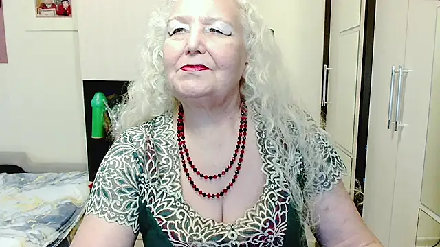 GrannyAlisa: онлайн-секс-чат