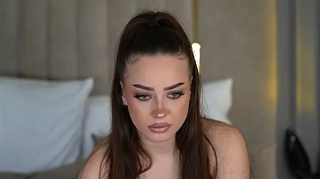 AnneSand's Live XXX Chat