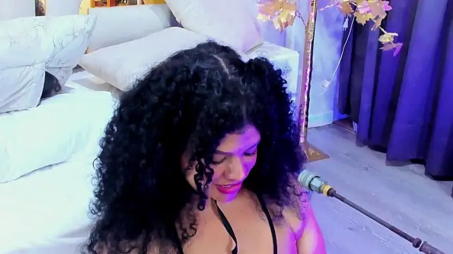 XXX chat uživo modela Chantal_Sex_XXX