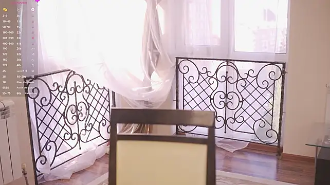 IndomitableMaid: απευθείας συνομιλία ΧΧΧ
