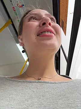 Coconut_milk - T shirt up+jumping boobs