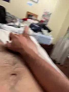 mffmdkkdkd 即時 XXX 聊天
