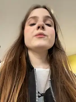 XXX chat uživo modela Lunabelle_