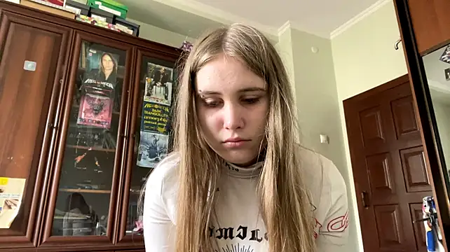 MileyRRoys - Take off my bra