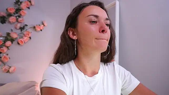 XXX chat uživo modela YayMaya