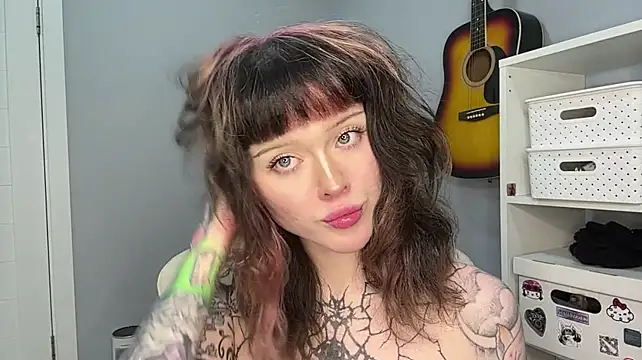 XXX chat uživo modela ShadowBarbie