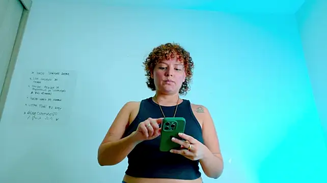 XXX chat uživo modela Addaanoir