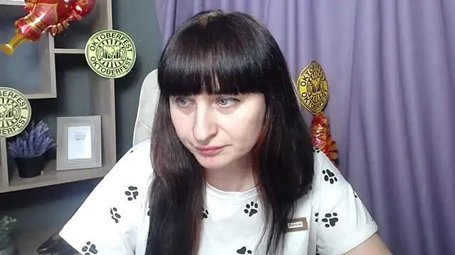 NinaFlawlees Live XXX-Chat