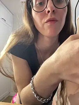 XXX chat uživo modela MartiniiSelenna