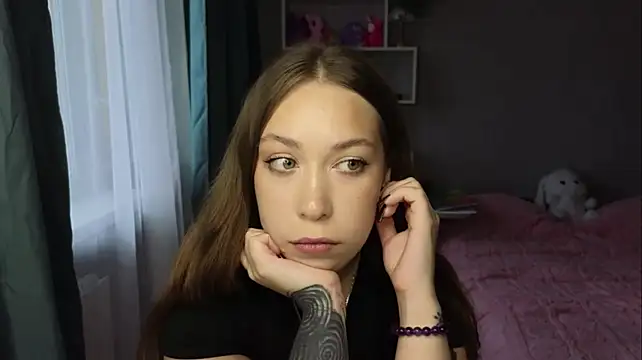 XXX chat uživo modela AmiriLain