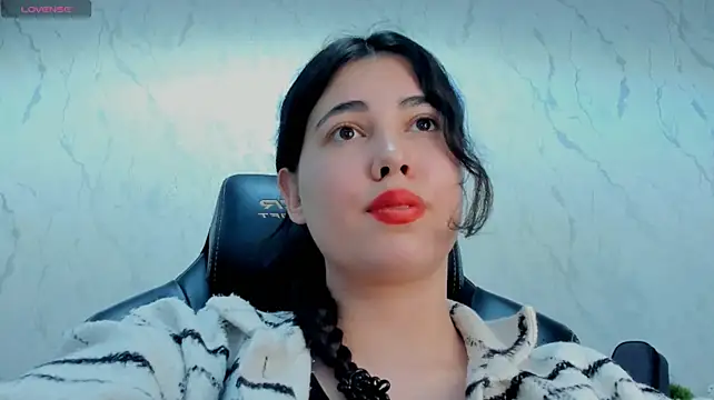 Diara_1an - FINgErING PussY