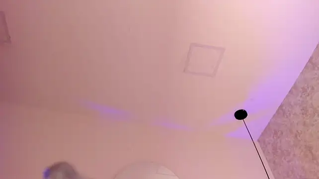 Miss_ambrer_ - HUSH SHAKES MY ASS