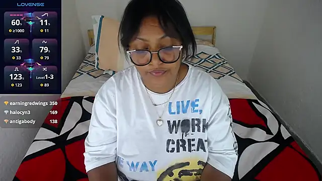 Miajoseph_ - Heyhoney vibe my clit and make me squirt