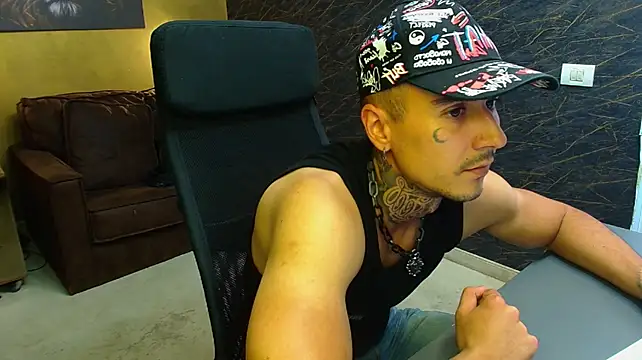 Chatroom XXX en direct de RomeoBodhi