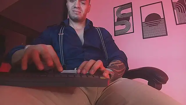 Chatroom XXX en direct de ALPHA_DOMINUS_