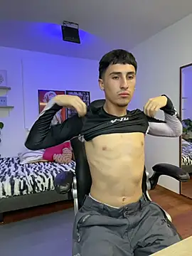 Chatroom XXX en direct de Benji23_