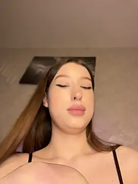 Bambi_Sin - ANAL PLUG + SQUIRT 💦