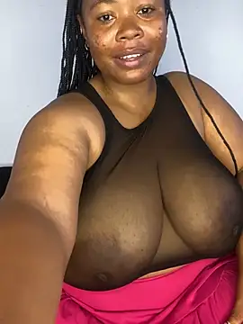 LunaCovenn Chat XXX live