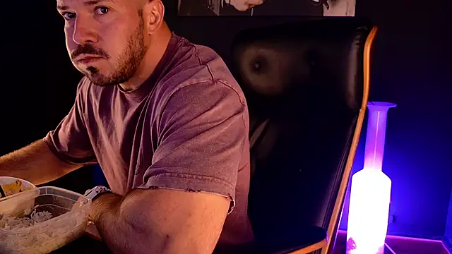 AngeloEric Chat XXX live
