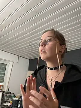 MaryPeach666: απευθείας συνομιλία ΧΧΧ