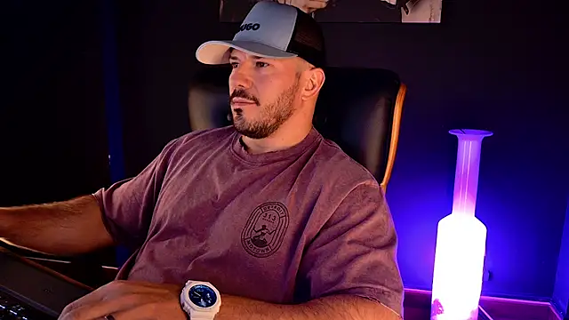 Chat +18 de AngeloEric ao vivo