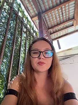 IsPlayfulMia Chat XXX live