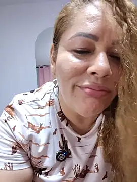SluttyMilf79 - Dildo 26 cm in pussy 🤛 🥵