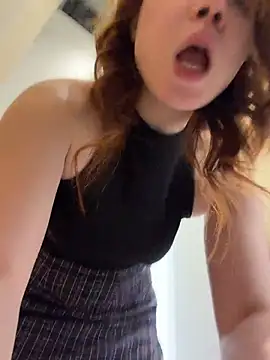 SlavicCandy - risky loud spank of ass in toilet