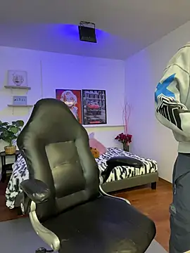 XXX chat uživo modela Benji23_