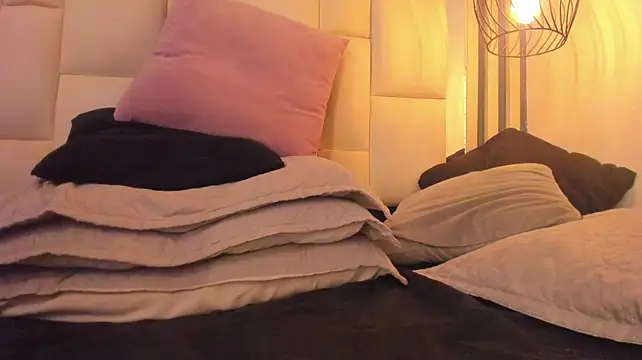 XXX chat uživo modela camila__herrera