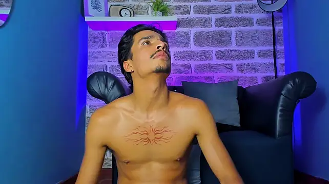 XXX chat uživo modela Axxel_Monroy