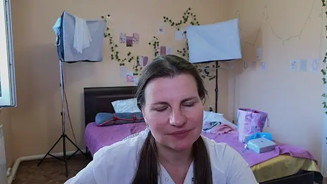 Mirabelle_Velvet – Naživo XXX chat