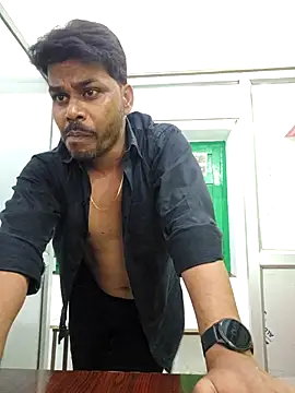 Chat +18 de Raaz_5690 ao vivo