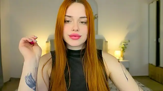 Spicy-girl1 - show the outfit