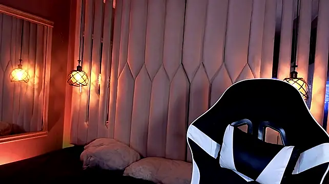 XXX chat uživo modela Angel-dragun