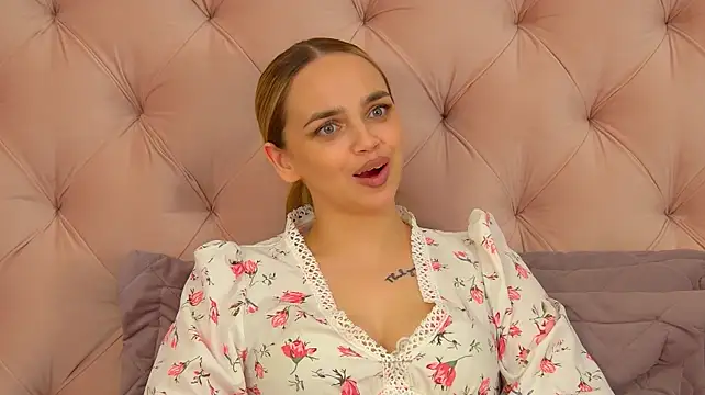 AnitaVenture's Live XXX Chat