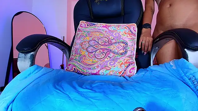 Naomi_kyse - squirt 💦🥵